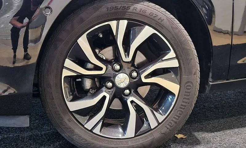 Chevrolet Onix Hatch...