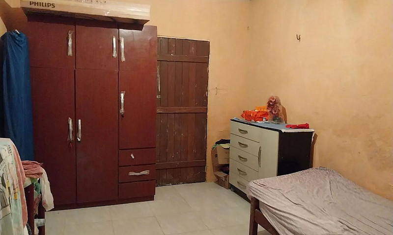 Vende -Se Casa Por 8...