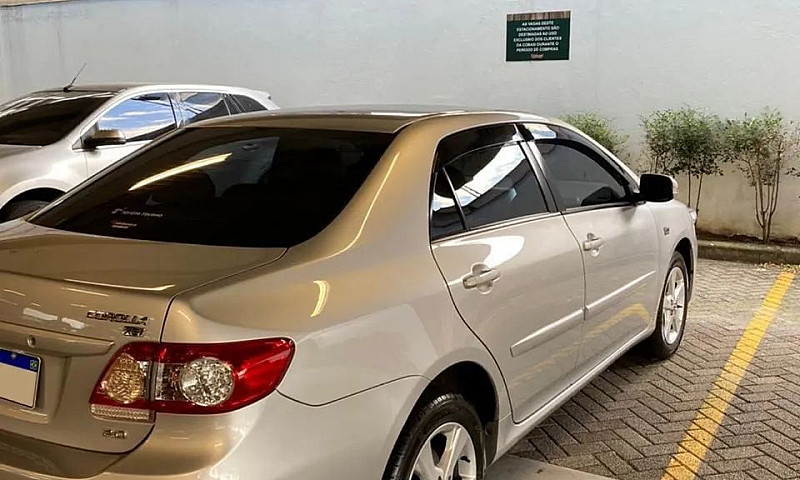Toyota Corolla Gli 1...