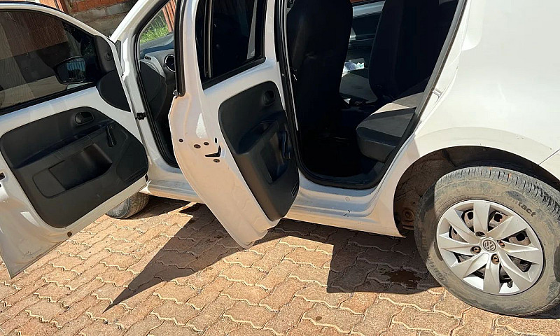 Volkswagen Up! Take ...