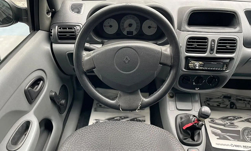 Renault Clio Hi-Flex...