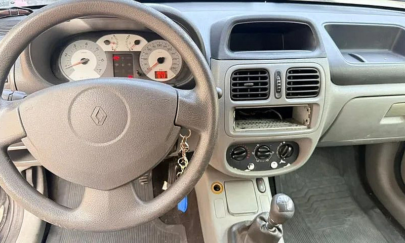 Renault Clio Hi-Flex...
