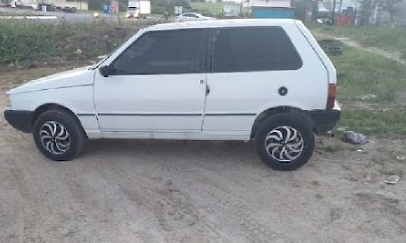 Fiat Uno Bem Conserv...