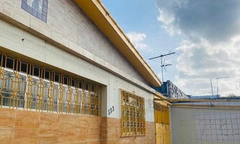 Casa Para Locação Em...