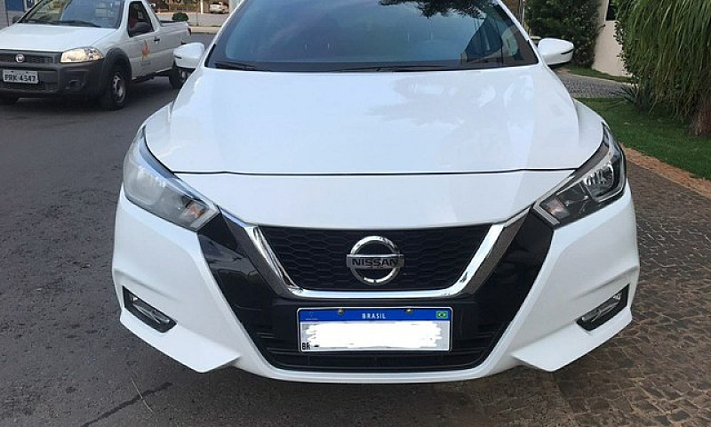 Nissan Versa ...