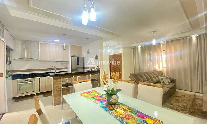 Casa À Venda Com 3 D...