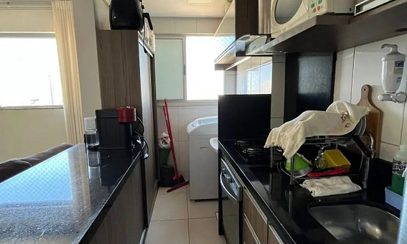 Apartamento 2/4(1 Su...