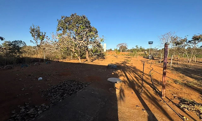 - Casa Em Condomínio...
