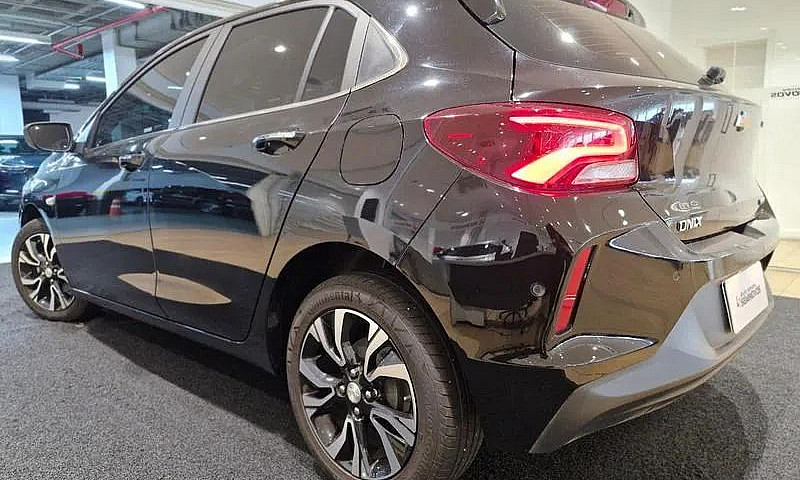 Chevrolet Onix Hatch...
