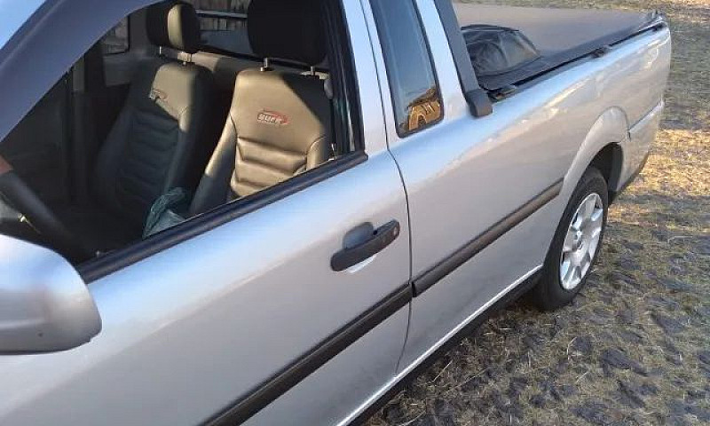Volkswagen Saveiro 1...