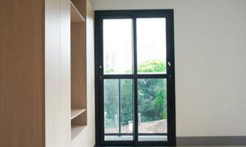 Loft No Batel Mobili...