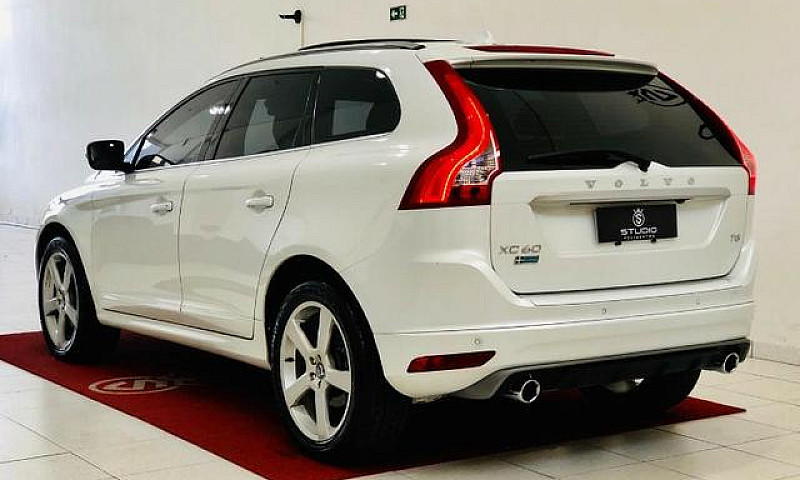 Volvo Xc60 T5 R-Desi...