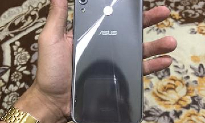 Zenfone 5 Selfie Pro...