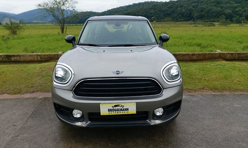 Cooper Countryman 1....