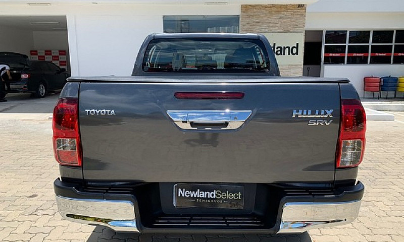 Toyota Hilux 2.8 Srv...