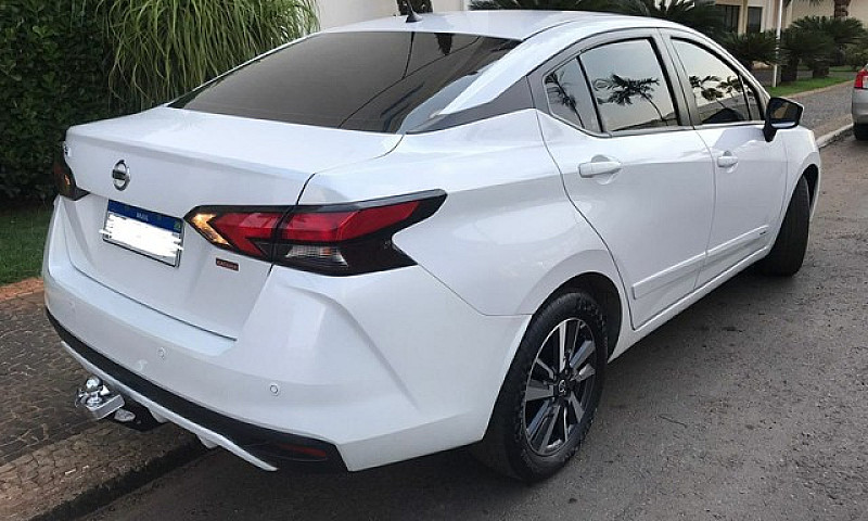 Nissan Versa ...