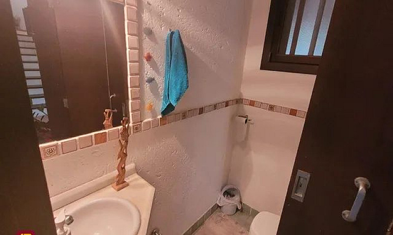 Casa Em Condomínio E...