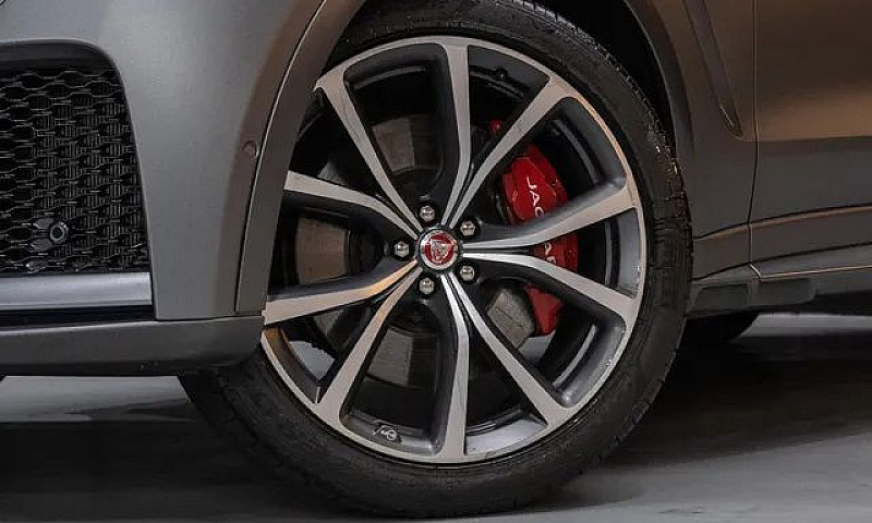 Jaguar F-Pace Svr Su...