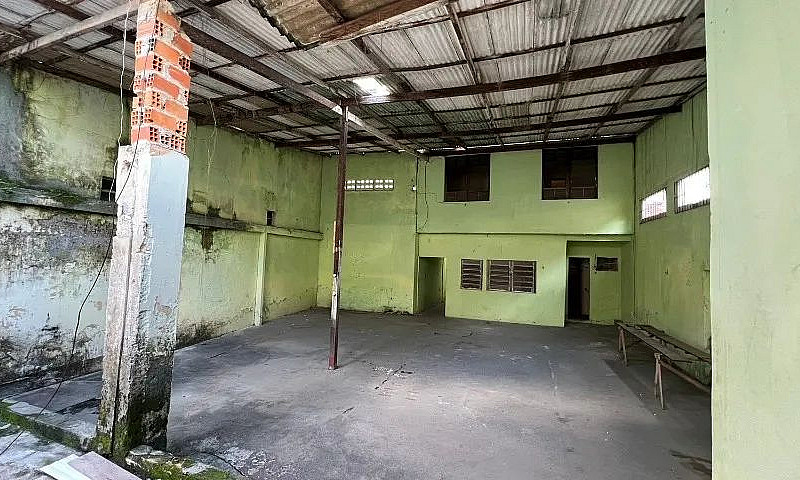 Prédio Em São Brás ...