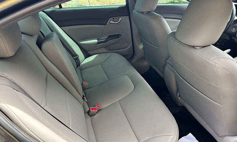 Honda Civic Sedan Lx...