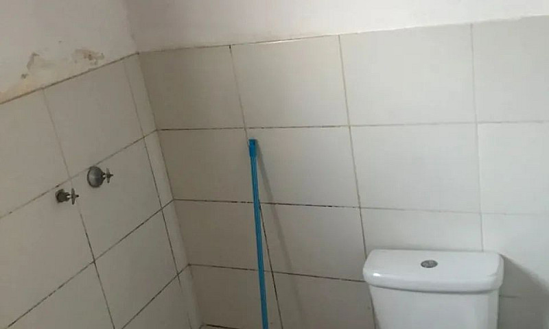 Vende-Se Casa Vitóri...