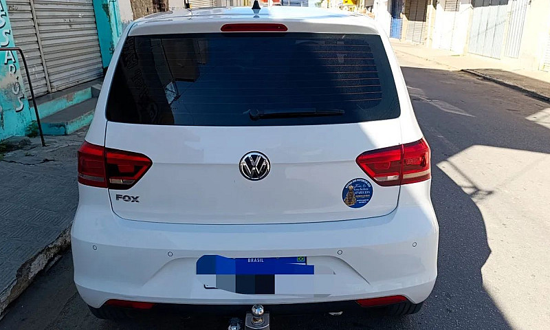 Volkswagen Fox Conne...