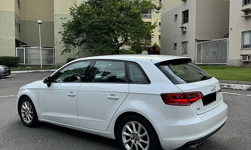 Audi A3 Sportback 1....