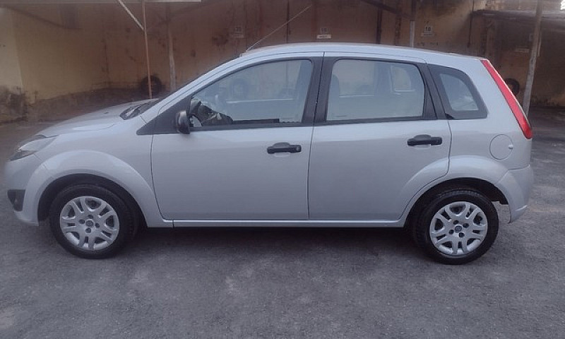 Ford Fiesta 12/12...
