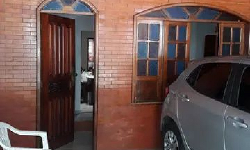 Vende Excelente Casa...