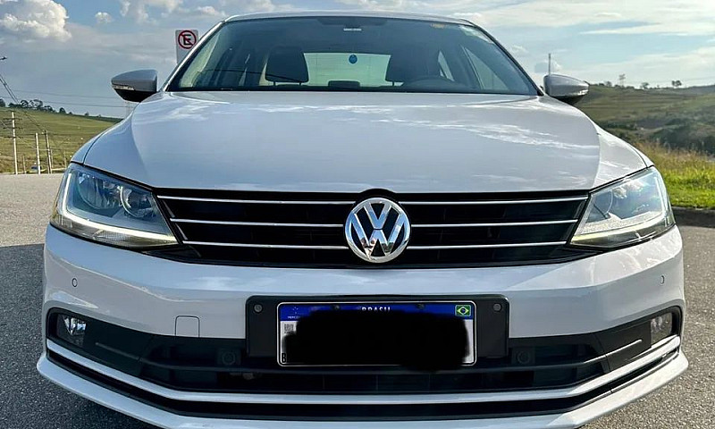 Volkswagen Jetta Com...