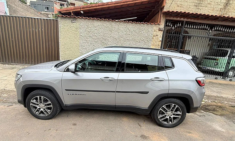 Jeep Compass Sport 2...