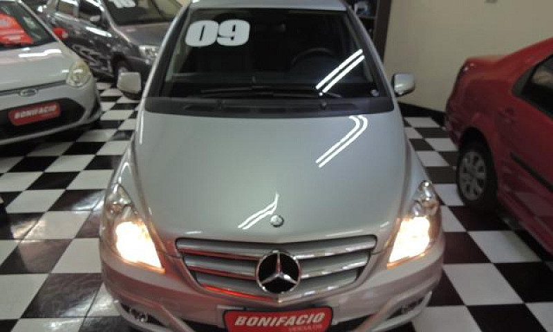 Mercedes - Benz / B1...