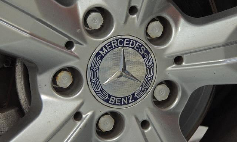 Mercedes - Benz / B1...