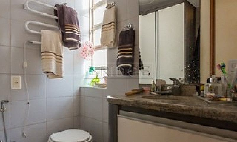 Apartamento  Com 102...