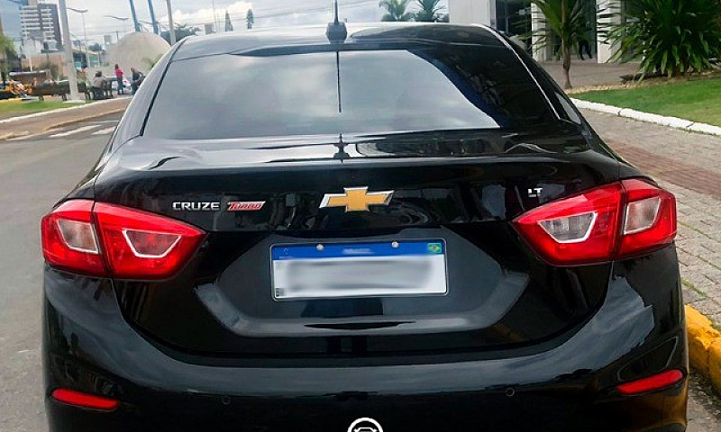 Chevrolet Cruze Seda...