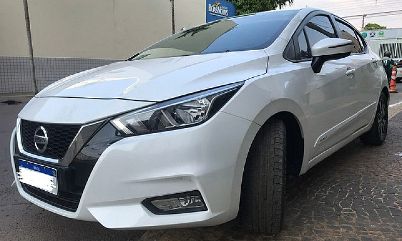 Nissan Versa ...
