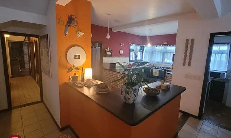 Casa Em Condomínio E...
