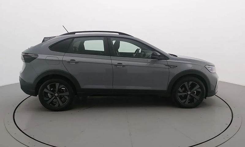 Volkswagen Nivus Hig...