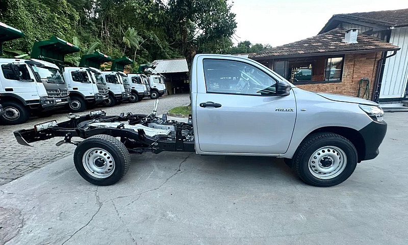 Hilux Cabine Simples...
