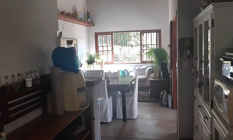 Alugo Casa 2 Dormitó...
