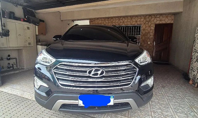 Hyundai Grand Santa ...