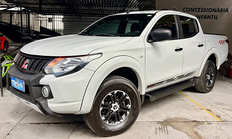 Mitsubishi L200 Trit...