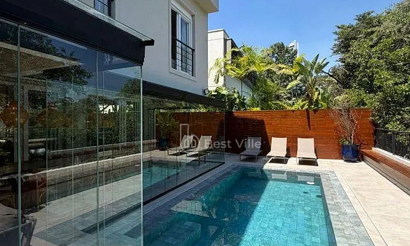 Casa Com 4 Dormitóri...