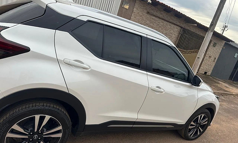 Nissan Kicks Advance...