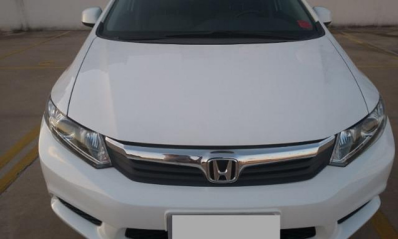 Honda Civic Branco 1...