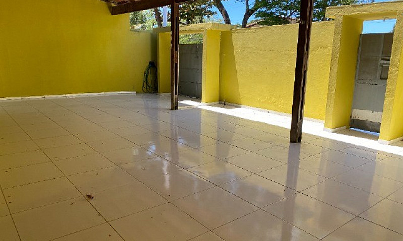 Casa Em Neopolis Pró...