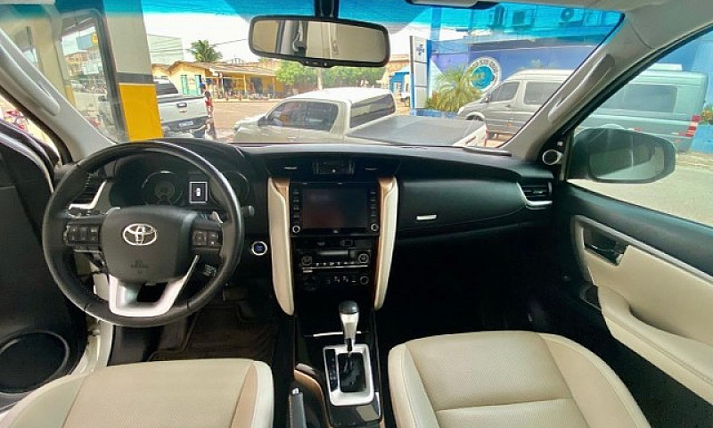 Hilux Sw4 Diamond 20...