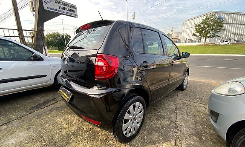 Vw Fox Itrend 2013 C...