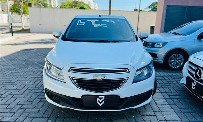 Chevrolet Onix 2015 ...
