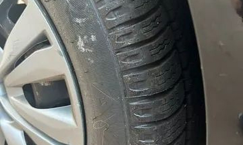 Gol G5 2012...